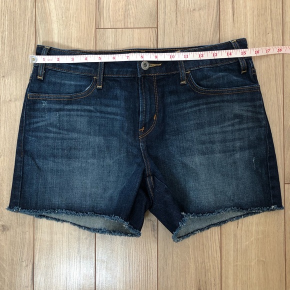 Women’s Levi’s Jeans Shorts size 8 - Picture 9 of 11